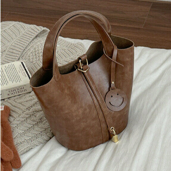 ハンドバッグ・ショルダーバッグ (T)