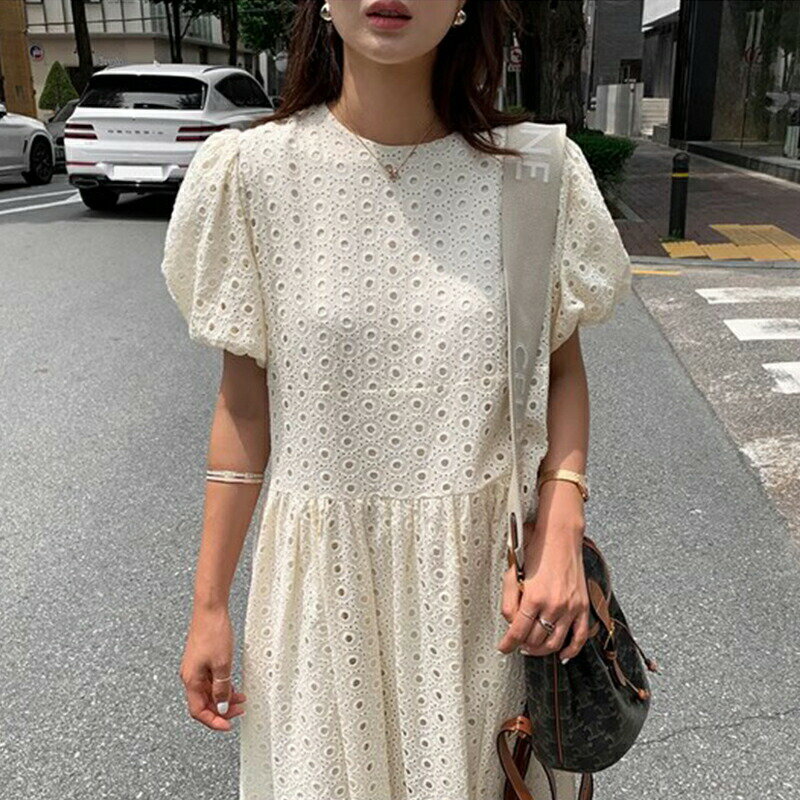 刺繍デザイン ゆったりワンピース (T)