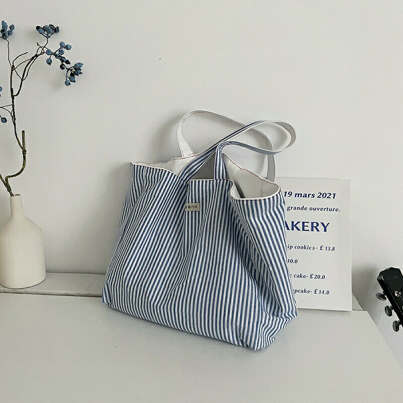 トートバッグ　帆布バッグ　エコバッグ (T)