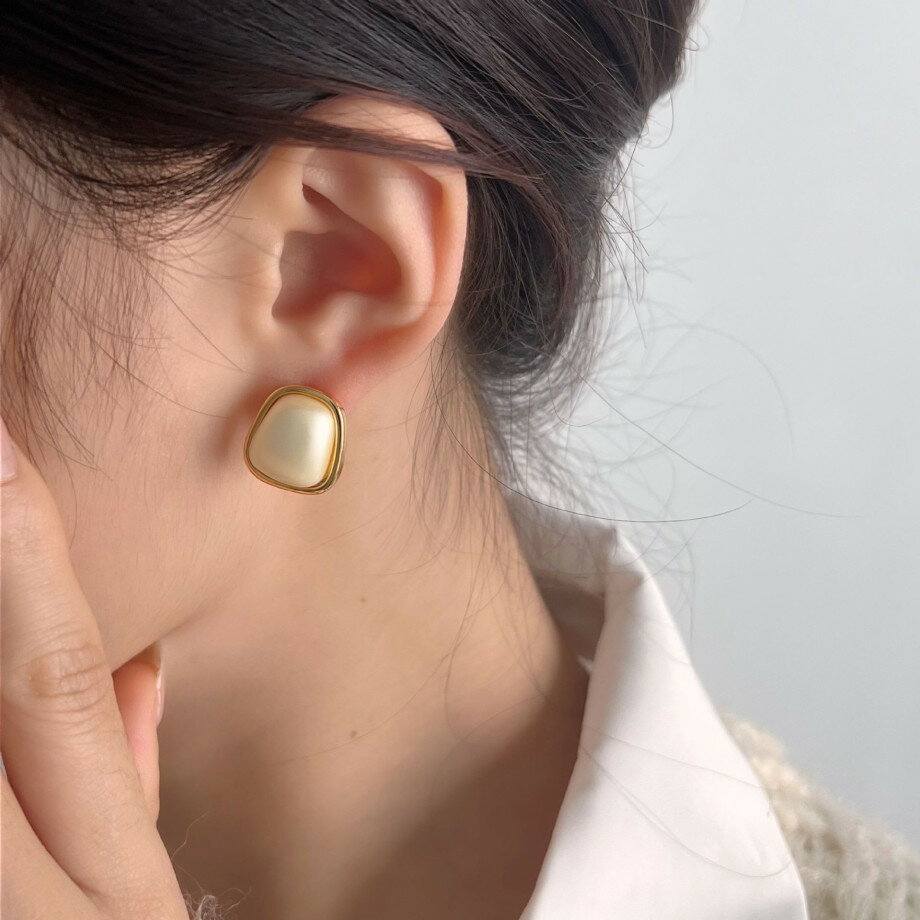 ピアス 貝 アクセサリー 耳飾り (T)