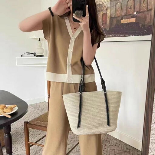 セットアップ ニットトップス Vネック ワイドパンツ (T) セットアップ ニットトップス Vネック ワイドパンツ (T)