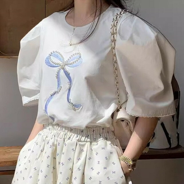 ラウンドネックリボンTシャツ (T)