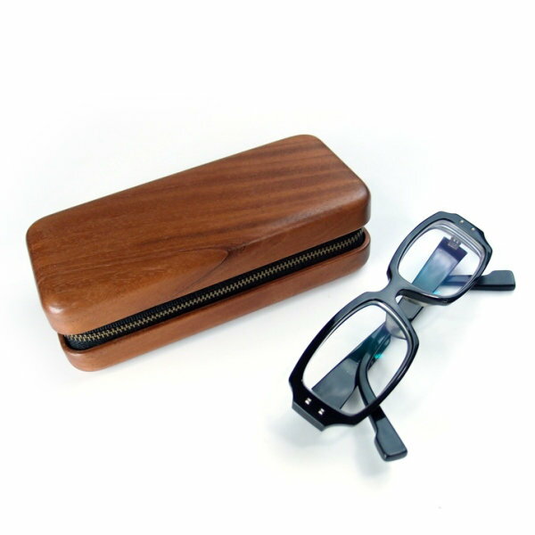 名入れ眼鏡ケース 木製メガネケース01【Glasses Case 01】［素材：アフリカンマホガニー］［受注生産品：納期3〜5週間］