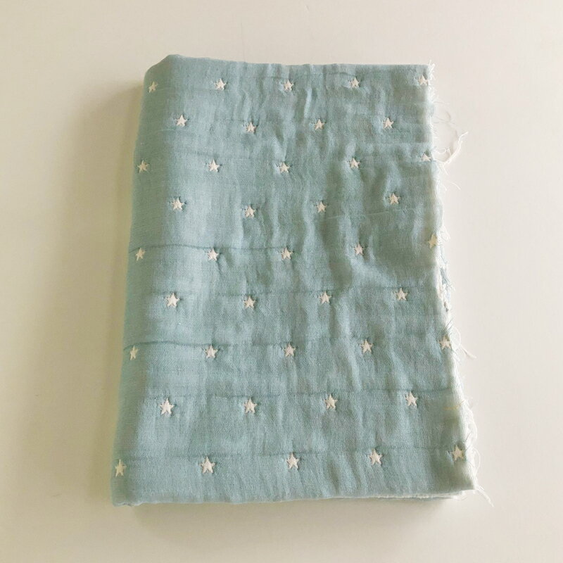 6重 多重織ガーゼ生地 約150cmx100cm カット ナイトスカイ 星柄 アクア 水色 ブルー ガーゼ 日本製 綿100％ 手芸 ハンドメイド ovlov オブラブ コットン 綿 100%