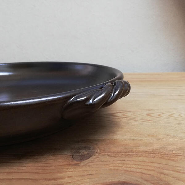 【取寄品】 萬古焼 灰釉 耐熱陶板 ＜8号サイズ＞陶板鍋 陶板焼き 土鍋 耐熱食器 耐熱皿 調理皿 調理器 プレート オーブン焼き 汁物 旅館 居酒屋 飲食店 家庭用 業務用 直火 電子レンジ対応 オーブン対応 ギフト プレゼント お祝い 耐熱陶器 日本製 owlkitchen-10001588 キッチン用品・食器のOwl Kitchen サンプル画像3