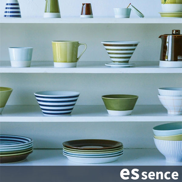 【取寄品】 波佐見焼 es mug ストライプBUessence マグカップ コップ 小さい 小さめ 洋食器 コーヒーマグ スープマグ デザートカップ おしゃれ かわいい 可愛い シンプル 普段使い 電子レンジ対応 食洗機対応 ギフト お祝い プレゼント 母の日 結婚祝い 磁器 日本製 owlkitchen-10005279 キッチン用品・食器のOwl Kitchen サンプル画像2