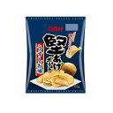 堅あげポテト　うすしお味　12袋入×1BOX 噛むほどうまい！厚切りじゃがいもをゆっくり丁寧にフライしました。 堅い食感で噛むほどにじゃがいもの味わいが楽しめるポテトチップスです。 味付けはじゃがいもの味わいを引き立てるシンプルなうすしお味です。 この絶妙なおいしさ・ポテトの固さは何といったらよいでしょうか。。。 1枚、2枚・・・・10枚、11枚・・・とついついつい手がでます。 販売担当の美和子おばちゃんがハマったのは言うまでもないでしょう。 この「おいしさ」「固さ」に皆さん気をつけましょう！！ ※こちらの商品は非常に壊れやすくなっております。 ※商品配送中に多少破損する恐れがございますので予めご了承ください。恐れ入りますが、配送による破損を理由とする商品の交換や返品には応じられませんので予めご了承下さい。 商品名 堅あげポテト　うすしお味 販売元 カルビー 内容量 1袋 65g　 賞味期限 メーカー製造日から4ヶ月※実際にお届けする商品は、賞味期間は若干短くなりますのでご了承下さい。 原材料 じゃがいも(国産又はアメリカ)、植物油、食塩、コーンスターチ、こんぶエキスパウダー／調味料（アミノ酸等）、酸化防止剤(ビタミンC) 保存方法 直射日光、高温多湿はお避けください。 備考 ・メーカー休売・終売・弊社取り扱い中止の際は、ご容赦ください。 ・大量注文の場合は発送までにお時間を頂く場合があります。業務用やイベント等に必要な場合はお問い合わせください。 ・数量がご希望に添えない場合がございますのでその際は当店からご連絡させていただきます。 ・実店舗と並行して販売しております。在庫の更新が間に合わず、ご注文数量がご希望に添えない場合がございますのでその際はご容赦ください。 JANコード 4901330910549■メーカー終売・規格変更等について 画像はあくまで参考画像です。 ご注文済みの商品がメーカーの都合上、急遽、終売・名称、内容量の変更等々される場合がございます。 また、大変申し訳ございませんが弊社の規格変更・メーカー案内などの修正漏れもある場合がございます。 商品内容量減量でJANコードを変更しない商品なども多々ございます。 できる限り、商品説明や規格変更等々の更新をしていきますので、変更漏れなどの場合は誠に申し訳ありませんが、ご了承の上、お買い求めください。 ■食品商品の賞味期限について メーカー表記の賞味期限に近い商品を発送するように心がけております。 店内の在庫商品を発送する場合に関しても1ヶ月以上期限が残っている商品を発送しております。 特価商品、半生系の物については商品の特性上、期限の残日数が少ない場合がございます。 ★半生系のお菓子 商品の特性上、元々賞味期限の短い商品がほとんどです。 発送する商品に関しましても他の商品より賞味期限が短くなりますのでご了承ください。 ※商品毎に注意事項が異なります。ご購入の際は備考欄とページ下部説明をご覧になった上でのご購入をお願いいたします。