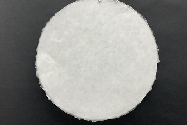 サイズ：約31×31cm厚み：並色：純白原料：楮・麻産地：福井にじみと墨色が良く出る白麻紙を丸型に仕上げた純白の紙です。書や水墨画にお勧めです。和紙ならではの「耳」があります。