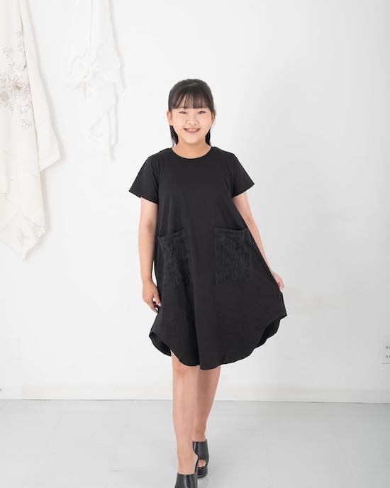 Rakuten - 【メーカー価格10890円】garcon la raison 半袖ワンピース バックドレープ 切替 ひざ丈 女の子 キッズ 夏 綿100% 半袖 ワンピース モノトーン モード系 ギャルソンラレゾン 41818T