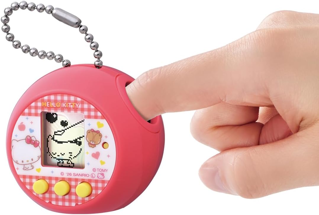 商品紹介 ハローキティが“ぷにぷにカワイイ”ぷにるんずに!? ずっと触りたくなる“ぷにぷに”触感「ぷにコミュ」鞄につけて持ち運びやすいキーチェーン付きのミニサイズ、“ぷに触感”液晶トイが登場! ・キャラクターと“ぷにぷに”コミュニケーションが楽しめる、新“触感”液晶お世話トイ「ぷにるんず」の新シリーズ! ・“ぷ”しぎなあなにゆびを入れると、ぷにぷにきもちいい!液晶画面のキャラクターにさわっているみたい♪ ・キーチェーン付きだから、いつでもどこでも持ち歩いて楽しめる! ・“ぷにぷに”ボタンを使ったお世話遊びも!「ごはん」「おふろ」などのお世話に加え、キャラクターをかわいく着せ替えできる「クローゼット」機能も搭載! ・ミニゲームは2種類!「ぷにっとなわとび」と「ぷにっとホイップ」で楽しもう♪遊んだりお世話をすると「推し度」や「まんぷく度」がアップ! ・「推し度」がいっぱいになると、着せ替えアイテムなどのごほうびがもらえることも!?育てるほど楽しい♪ ・電源をつけると、20種類以上の「わくわくシーン」(待ち受け画面)がランダムで登場!ハローキティのぷにるんずがピアノを弾いていたり、鼻ちょうちんを出してお昼寝していたり、いろいろな姿が見られるよ♪ ・おともだちも遊びに来てくれるかも!?どんなシーンが出るかはお楽しみ♪ ・1日1回遊ぶことができる「ぷにガチャ」で、何が出るかワクワク♪ ・ときどきプレゼントボックスが出てくる「さぷにゃいず」もあるよ! ・「ぷにコミュ」は、「ハローキティのぷにるんず」「クロミのぷにるんず」「シナモロールのぷにるんず」「ポムポムプリンのぷにるんず」の全4種! 【セット内容】本体(1),ボールチェーン（本体に付属）(1),取扱説明書(1) 安全警告 該当なし
