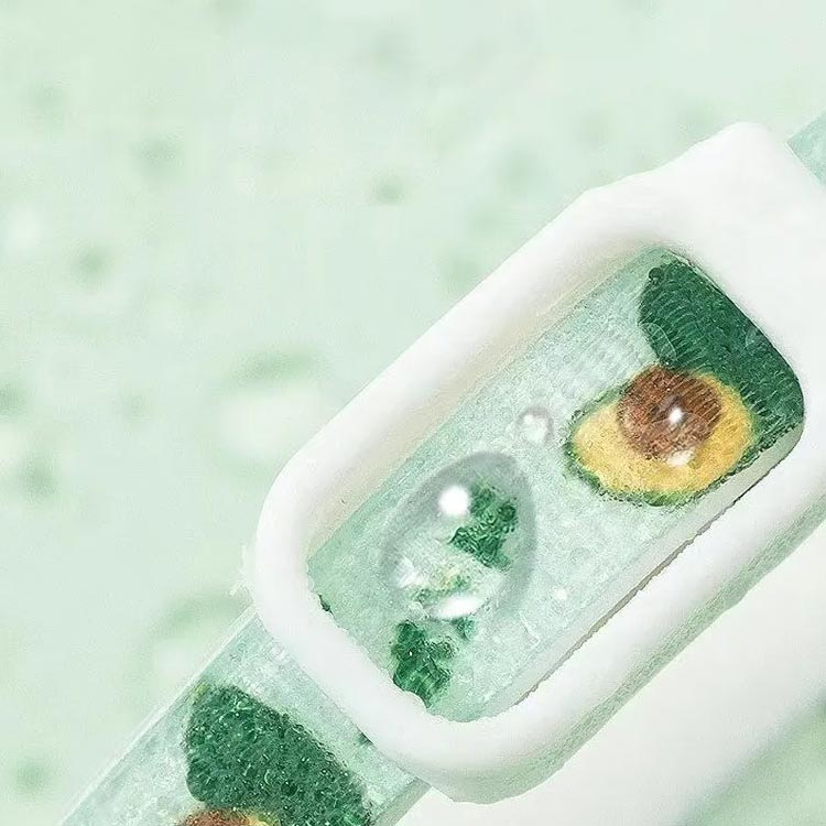 P-NEEDSの防虫 犬用 虫よけ首輪 寄生虫よけ 植物 猫用 ノミ取り ノミ除け ナイロン製 猫用首輪 天然成分 蚊よけ 安心 ペット首輪 可愛い ペット防虫首輪 犬用首輪 痛くない サイズ調節可能 防水 安全バックル 着脱簡単 予防 軽量 洗える 犬猫兼用 ダニ 蚊 2個セット｜アングル3