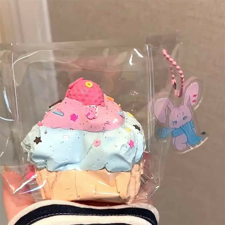 ケーキ オシャレ スクイーズ 大福 スクイーズ スクイーズ ふわふわ おもちゃ ぷにぷに プッシュ 食品サンプル 感触 デザート メロジョイ ストレス解消 子供 こども 握って遊ぶ 減圧 そっくり お菓子 低反発 スクイーズ 癒し グッズ オシャレ 減圧 2