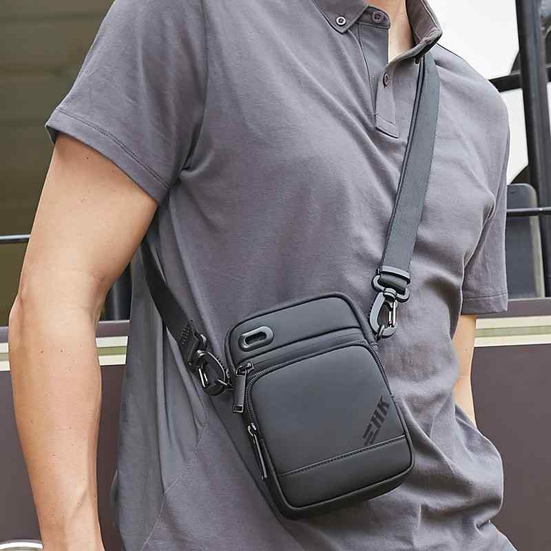 ショルダーバッグ メンズ 男性用 紳士 縦型 ミニ 軽量 撥水 オックスフォード 普段使い 旅行 ビジネス 通勤 ブラック グレー