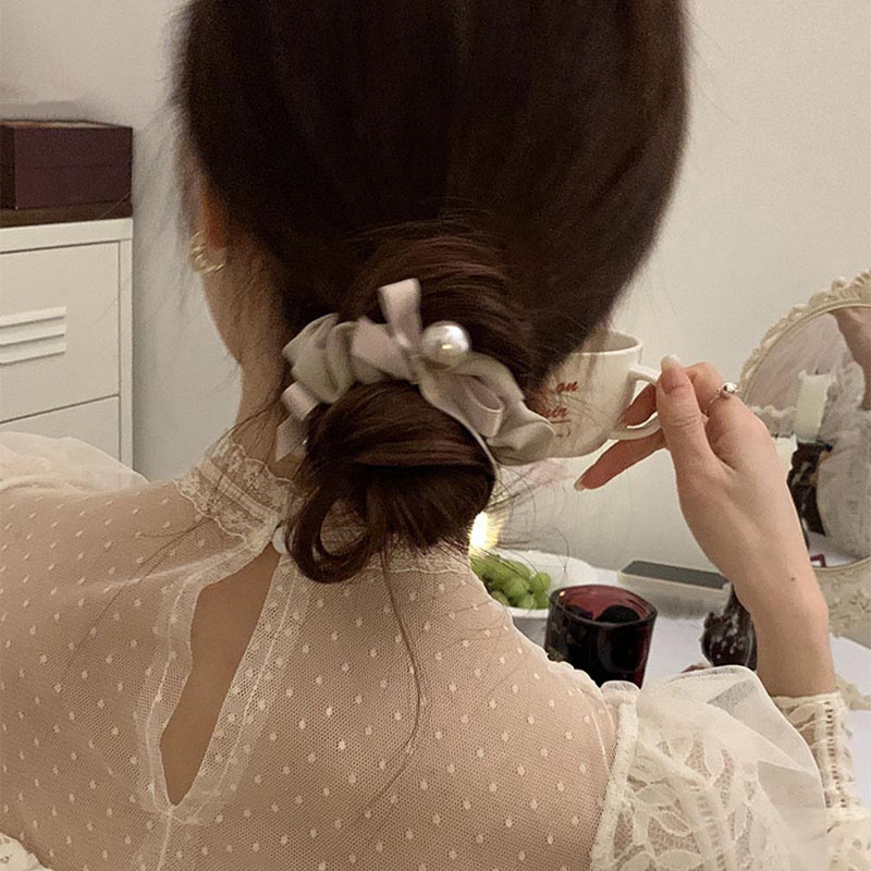 送料無料 2本セット ヘアゴム ヘアアクセサリー シュシュ パール付きゴム ボリューム 大きめ 簡単装着 大人ガーリー かわいい 女性用 婦人用 お呼ばれ 披露宴 成人式 卒業式 入学式 おしゃれ シンプル アクセサリー人気 楽天海外通販 3