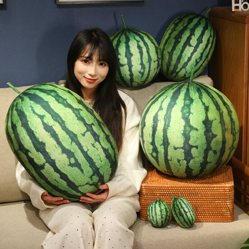 送料無料 ぬいぐるみ スイカ watermelon 果物 抱き枕 リアル インテリア 御祝い 彼女 ギフト 女の子 子供 おもちゃ 動物 可愛い かわいい 彼女に ふわふわで癒される 柔らか 心地いい 3サイズ お誕生日 プレゼント クリスマス ハロウィン 楽天海外通販