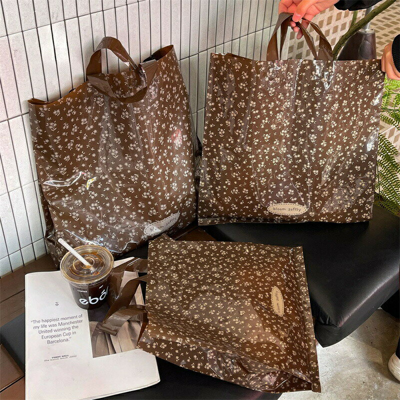 樂天商城 - 送料無料 ラッピングバッグ PEバッグ 手提げ袋 小花柄 flower ビニールバッグ ポリ袋 ラッピングバッグ ギフト用品 包装資材 店舗用品 洋服店 ショップ用品 ラッピング袋 ギフト袋 ギフトバッグ レジ袋 ビニール袋 透け感 シックバッグ 40枚入 楽天海外通販