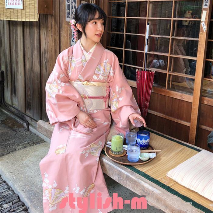 浴衣 高校生 浴衣 レディース ゆかた 女性 浴衣 ワンピース 浴衣 セット 花柄 女性 浴衣 レディース ゆかた 大人 ワンピースタイプ 花火大会 作り帯 帯飾り 髪飾り大きいサイズ 大人 着物 セット 夏祭り 盆踊り 温泉 旅行 花火 大会 カラー：図色サイズ：F【セット内容】 浴衣+簡易帯（ピンク）+髪飾り（ランダム）ご注意：（兵児帯などは撮影用小物であり、付属しません。）☆素敵な柄をお用意いたします。吸水速乾生地を使用した、さらっと心地よい着心地。ご自宅でのお洗濯お手入れが可能です。☆2024年な浴衣セットです。上品な女性らしい雰囲気に可愛く着られます。女性の可愛く浴衣を着てイベントで楽しんでいただけます。☆お好みの帯や小物と合わせて、様々なコーディネートをお楽しみいただけます。初めての方でも簡単に着れます。誰でも簡単に着ることが可能です。☆花火大会夏祭り盆踊り等のイベントに最適。彼女?奥さん、娘?お孫さん、お友達等のプレゼントにもおすすめです。
