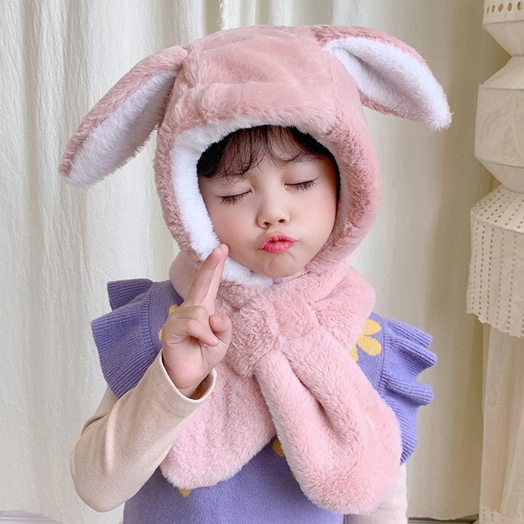 P-NEEDSのフード付き マフラー かわいい 冬 キッズ ふわふわ フードウォーマー ネックウォーマー うさぎミミ フードウォーマー 帽子 子供 女の子 男の子 動物 もこもこ ウサギ耳 ぼうし 可愛い 防寒 秋 スヌード キッズマフラー 防寒対策 暖かい 無地 おしゃれ｜アングル2