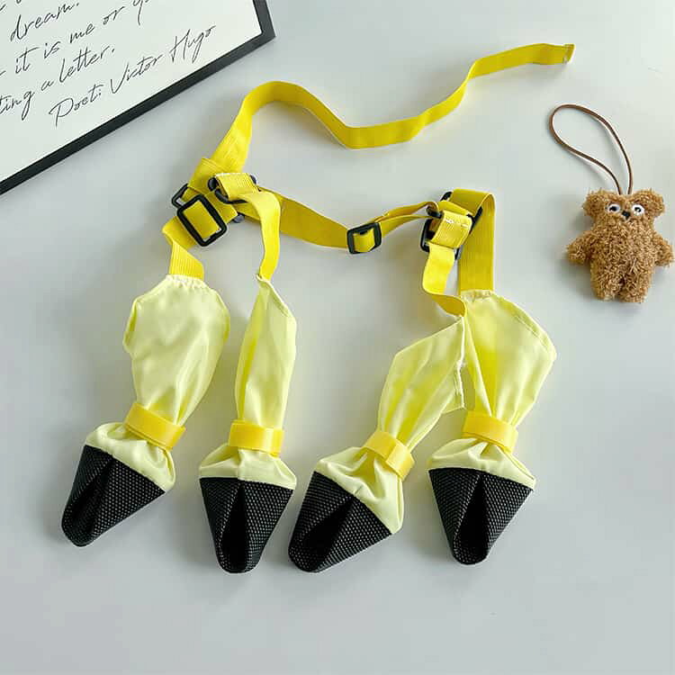 P-NEEDSの犬 レッグカバー 汚れ防止 2点入り 犬用レッグカバー レッグガード 犬のレッグ保護 犬 4本足パンツ 小型犬 中型犬 調節可能 防汚 犬用 足 泥はね 汚れ防止 防塵生地 着脱簡単 4脚カバー 4本足パンツ 犬服 散歩 お出かけ 送料無料｜アングル2