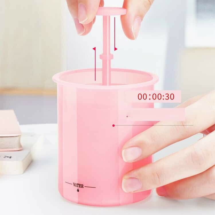 ポータブル 洗顔泡立て器 濃密泡 洗顔泡立て器 2個セット 泡立て 洗顔フォーム ホイップ洗顔 泡立て器 旅行用 持ち運び便利 洗顔料 シャンプー用 ボディケア 洗顔用 お手入れ簡単 p-needs-10031834 P-NEEDS サンプル画像3