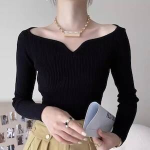 Rakuten - ハートネック レディース トップス ニット 長袖 タイト スリム 細身 かわいい 大人可愛い きれいめ シンプル 上品 おしゃれ こなれ感 モード系 エレガント 存在感 都会的 無地 秋 冬 謝恩会 二次会 クリスマス バレンタイン オフィス ビジネス OL 通勤 学生 通学 デート