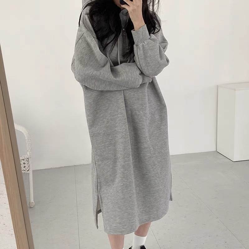 レディース ワンピース スウェット 膝下 長袖 ストレート かわいい カジュアル ラフ メンズライク スポーティー 無地 春 秋 冬 お出かけ キャンプ 休日 体型カバー 普段使い ブラック グレー ピンク p-needs-10033789 P-NEEDS サンプル画像2