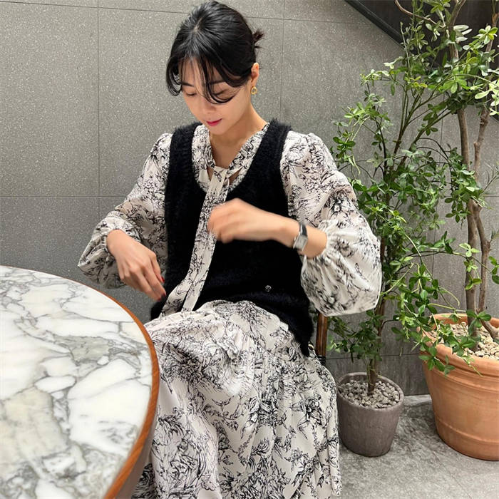 ンピース 長袖ブワンピース aライン ゆる 体型カバー 大人 可愛い ゆったり ファッション エレガント お洒落 送料無料 黒 ブルー