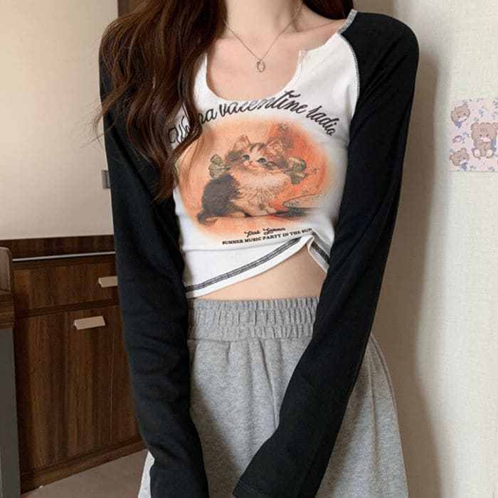 ロンT デコルテをきれいに 中学生 高校生 ファッション 韓国 秋春 ボトムス 10代 20代 おしゃれ 通学 旅行 レディース