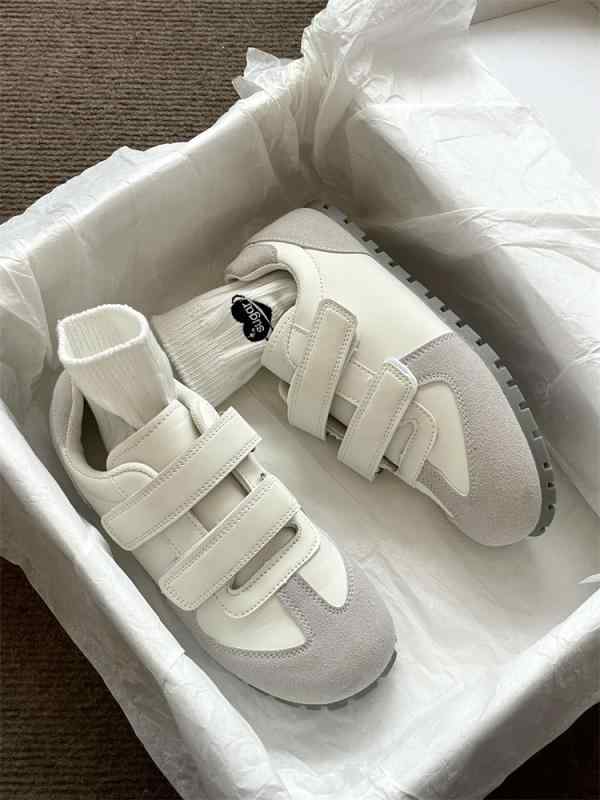 フィットネス 軽量 黒 シューズ 靴 ヨガ スポーツ おしゃれ 紐なし 個性的 ジム 室内 柔らかい 屋内 グレ レディース くつ クツ