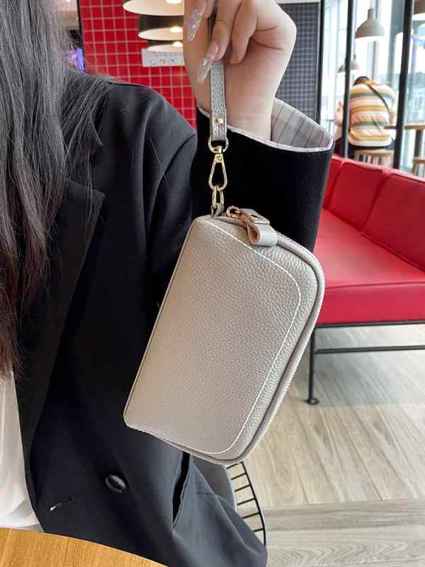 グレー ミニ スマホ 小さい 長財布 クラッチバ...の商品画像