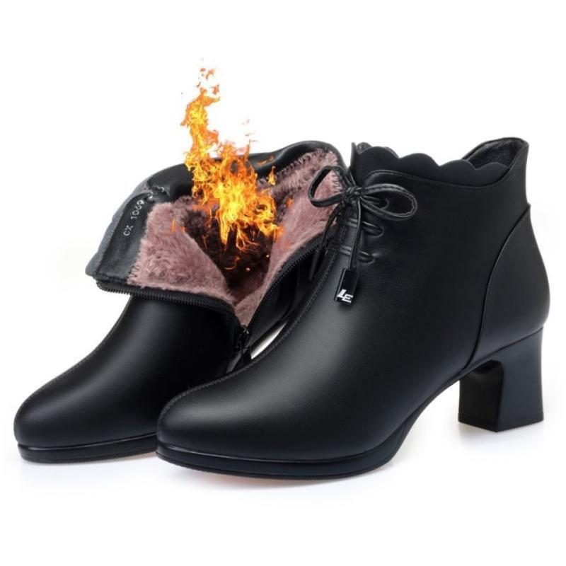 ショートブーツ レディース ブラック 裏起毛 リボン きれいめ 暖かい カット 黒 チャ 波 フリル 内ボア..