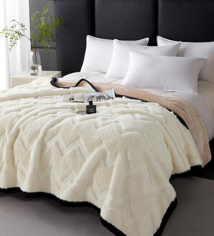 級感 フェイクファー なめらか 厚め ふんわり 防寒対策 静電気防止 毛布 ひざ掛け 昼寝 北欧 ギフト プ..