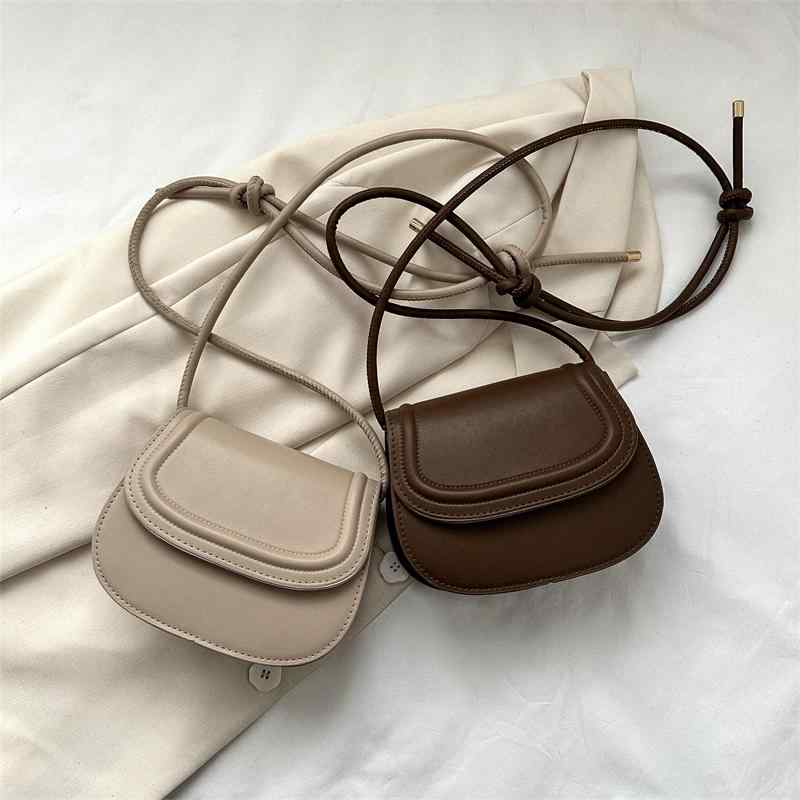 セレブ 横長 肩掛け 高級 トート 黒 斜め掛け 小さめ カーキ 白 トートバッグ 茶色 かわいい シンプル スクエアバッグ PUレザー