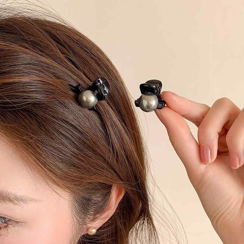 ヘアクリップ レディース 前髪クリップ ヘアピン 髪留め 髪飾り ブラック パール風 ミニ 小さい 高級感 普段使い シンプル 前髪固定 崩れ防止 ヘアアクセサリー 大人かわいい