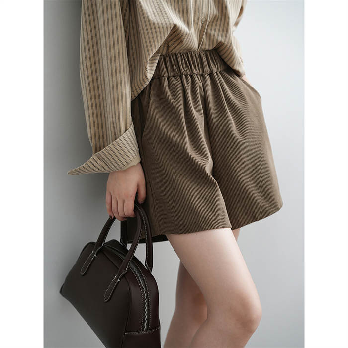 ムウエア 短パン 秋 冬 カジュアル シンプル お洒落 美脚 おしゃれ 重ね着 ゆったり 着痩せ 着心地 通勤 日常 通学 ベージュ 黒