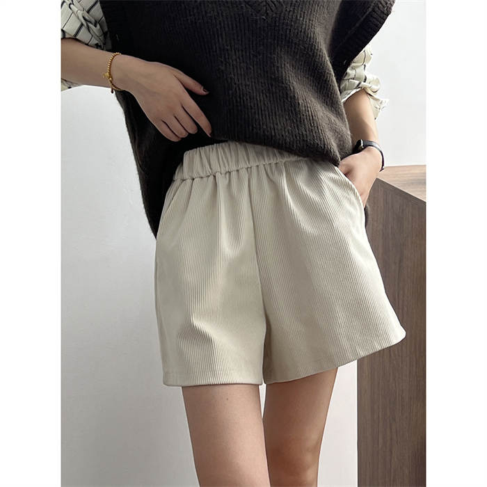 ムウエア 短パン 秋 冬 カジュアル シンプル お洒落 美脚 おしゃれ 重ね着 ゆったり 着痩せ 着心地 通勤 日常 通学 ベージュ 黒