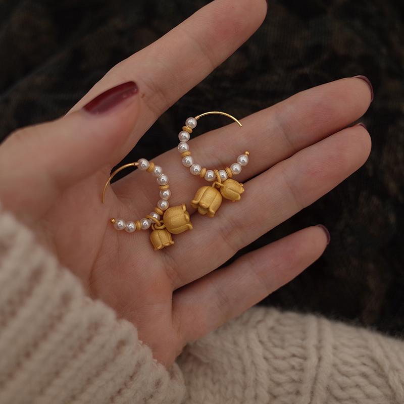 かわいい おしゃれ レディース ビーズ イミテーションパール 花 フープピアス アクセサリー お フラワー 女性用 可愛い スズラン