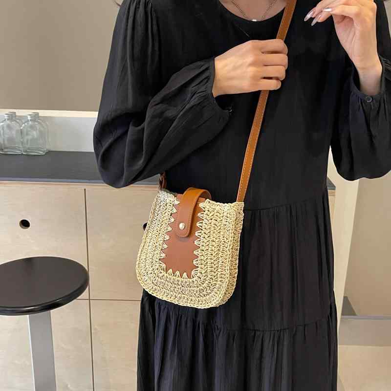 ナー チャック ポケット タッセル かご シンプル カジュアル 普段使い個性的 存在感 主役級 こなれ感 抜け感 おしゃれ かわいい