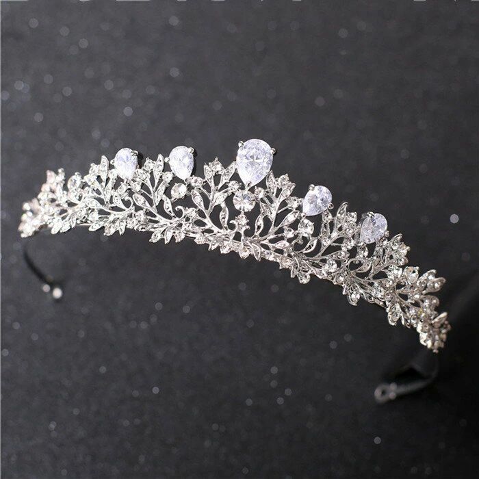 ース ブライダル ウェティグ 小物 花嫁 結婚式 キラキラ 豪華 高品質 二次会 スワロフスキー パーティー カチューシャ 送料無料