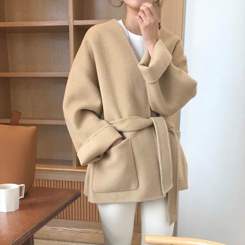 長 ポッコリお腹カバー お尻カバー ショート丈 冬 コート 上着 レディース アウター トップス ノーカラー ショートガウンコート