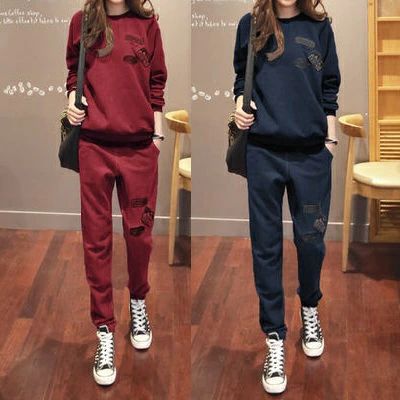 リラックス感漂うスウェットのセットアップです。 スポーツやちょっとしたお出かけに、部屋着にもぴったりなこなれ感のあるお洒落なアイテム◎ 各色、裏起毛有りと裏起毛無しをお選びいただけます。 POCA0002 【カラー】 ブラック／グレー／レッ...