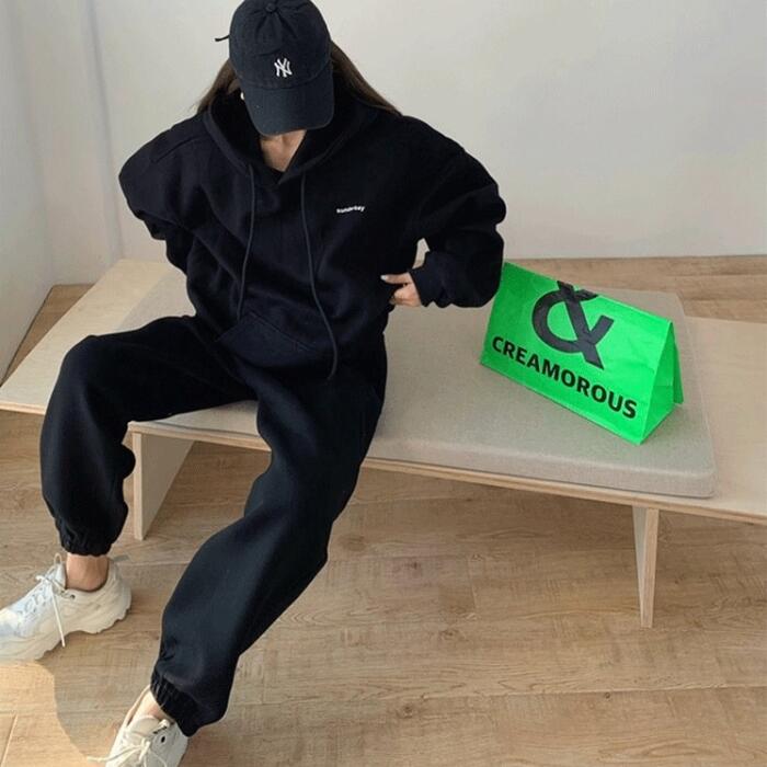 40代 30代 20代 冬 秋 春 ベージュ 黒 ブラック シンプル スポーティ ウエストゴム 楽ちん 体型カバー ..