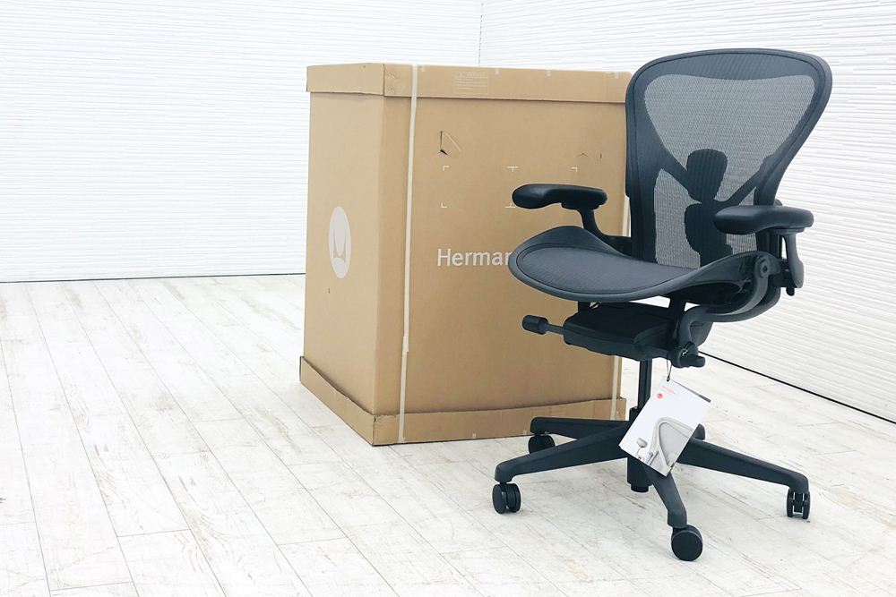 【未開封未使用品】 ハーマンミラー アーロンチェア リマスタード Bサイズ フル装備 中古 Herman Miller Aeron Chairs 中古オフィス家具 グラファイト