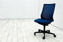 フルーエントチェア 2017年製 中古 オカムラ Fluent 中古オフィス家具 オフィスチェア クッション ハイバック 肘無 ミディアムブルー