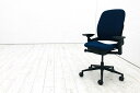 ■メーカー スチールケース/Steelcase ■型番 LEAP-10100 ■カラー ブルー ■寸法 幅686×奥行552～629×高さ995～1119mm 座面高さ / 411～535mm ■素材/仕様 座/クッション 背/クッション キャスター/ナイロン ガス式上下機構 座奥調節 ライブバック硬さ調節 リクライニング範囲調節(任意固定無し) リクライニング強弱調節 アジャスタブル肘 ■商品状態 こちらの商品はランク【A】となります。 商品のランクにつきましてはこちらをご参照ください。 【座面】目立った傷もなく良好です。 【背面】目立った傷もなく良好です。 【肘】目立った傷もなく良好です。 【脚部】細かいあて傷やスレ傷があります。 【機能】動作問題ありません。 ■配送について 送料は【220サイズ・40Kgまで】となります。 詳しくはこちらをご参照ください。 沖縄県、その他離島は別途お見積もりとなります。 送料価格は1台に対しての金額となります。 当店ではご注文後に最終メンテナンスとクリーニングを行いますので 出荷までに3日〜5日お時間をいただいております。 ご了承いただきますようお願いいたします。 ■備考 当店で扱う商品は中古品となっております。 新品と違い使用感があったり汚れや傷がございます。 クリーニングやメンテナンスをして発送いたしておりますが【中古品】ということをご理解いただきますようお願いいたします。 ※商品に傷や汚れがあるなどの理由でのご返品は受け付けておりませんのでご注意ください。 ※当店では同じ商品を複数持っておりますので実際にお渡しする商品は画像と(汚れ、傷の具合など)異なる場合がございます。 スタッフ目線となりますが画像と大差のない状態をお渡ししておりますが個々に多少の違いはございますのでご了承ください。 実際にお渡しする商品の機能やカラー、装備品は画像の商品となります。 型番や機能、カラーが説明と違う場合は画像優先となりますがご不明な場合はお問い合わせください。