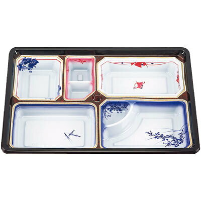 NU−233　美濃本体　1袋/20枚入 蓋は別売りになります。 【商品説明】 和風仕出し容器の定番。ワンランク上の「高級感」が集いの席を彩ります。【規格内容】幅338×奥行236×高さ40mm【容量】ご飯　約250G【耐冷耐熱温度】85℃【材質】HIPS【販売形態】本体のみ【補足1】使い捨て【色】黒白赤青【柄】柄付【区画数】07商品番号：Y013853メーカー名シーピー化成（株）名古屋支店規格338X236X40MM色・柄黒白赤青/柄付梱包袋20枚ケース240枚 1