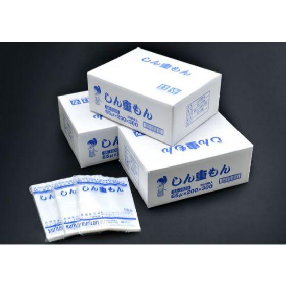 しん重もん SE-3055 ◇65μで三層80μの強度を実現した高強度フィルムです。◇サイド部分にシールがされていない筒状のチューブ袋です。●サイズ：65μ×300×550mm●入数：700枚