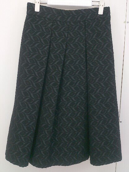 ◇ ZARA WOMAN ザラウーマン 総柄 ジップアップ 膝下丈 フレア スカート サイズ EUR M USA M MEX 28 ブラック レディース 【中古】