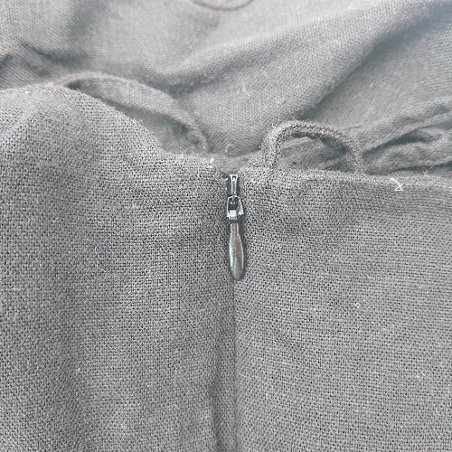 ◇ titivate ティティベイト 肩調節　サイドジップ　ノースリーブ ひざ丈 ワンピース サイズM ブラック系 レディース E 【中古】