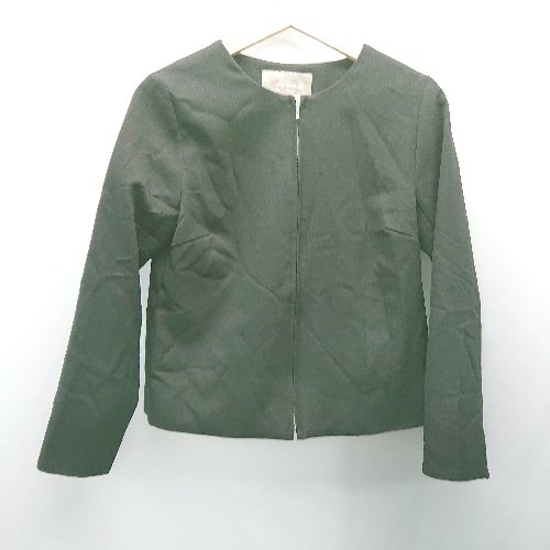 ◇ A Day in the Life ラウンドネック ジップアップ きれいめ 長袖 ノーカラージャケット サイズ36 ブラック レディース E 【中古】 ◇ A Day in the Life ラウンドネック ジップアップ きれいめ 長袖 ノーカラージャケット サイズ36 ブラック レディース E 【中古】
